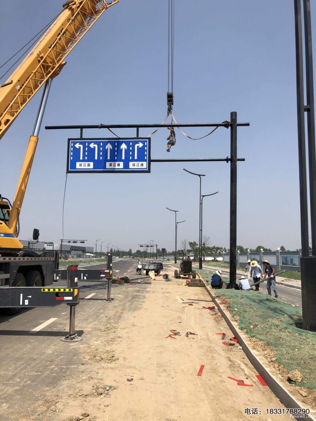 交通标志杆横杆内外加劲筒厂家沧州Betway必威App体育